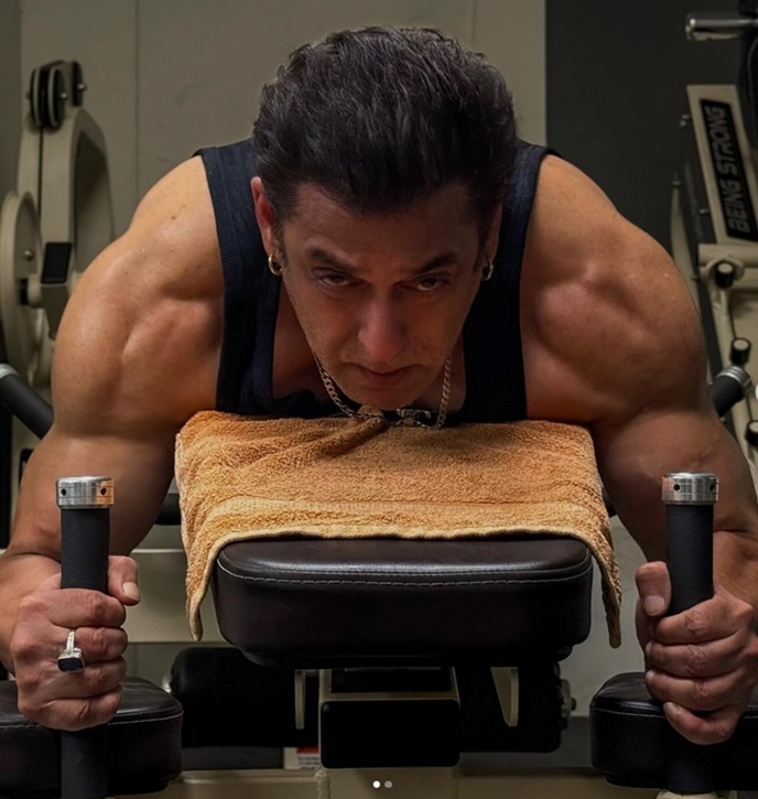 5 powerful looks of Salman Khan that inspire every gym lover